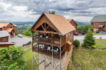 2503 Runt Rd, Pigeon Forge, TN 37876