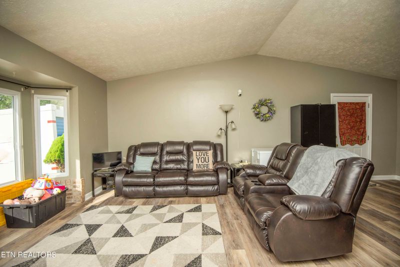 2504 Chukar Rd, Knoxville, TN 37923