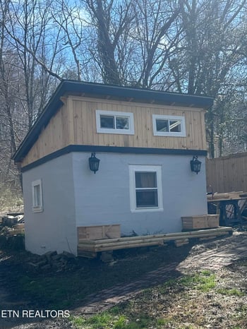 2504 White Wing Rd, Lenoir City, TN 37771