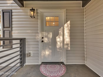 2505 Buffat Mill Rd, Knoxville, TN 37917