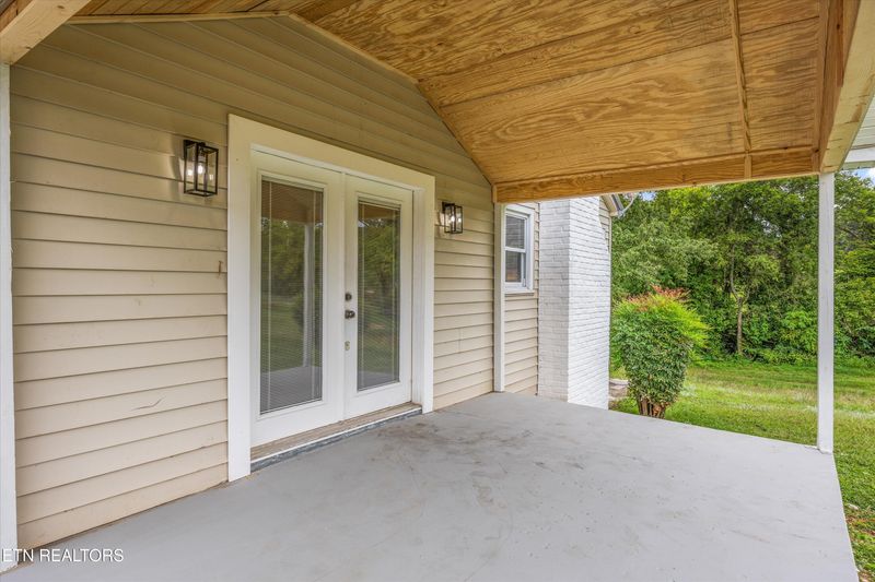 2506 Mine Rd, Mascot, TN 37806