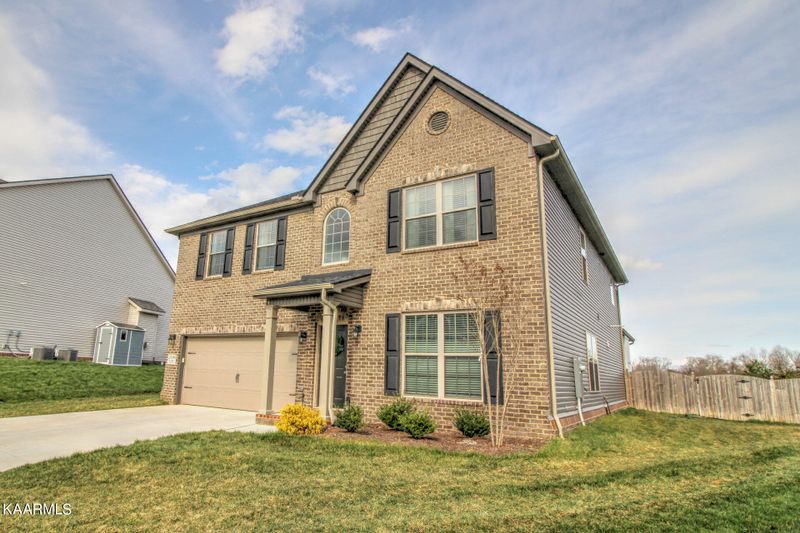2506 Windjammer Ln, Knoxville, TN 37932