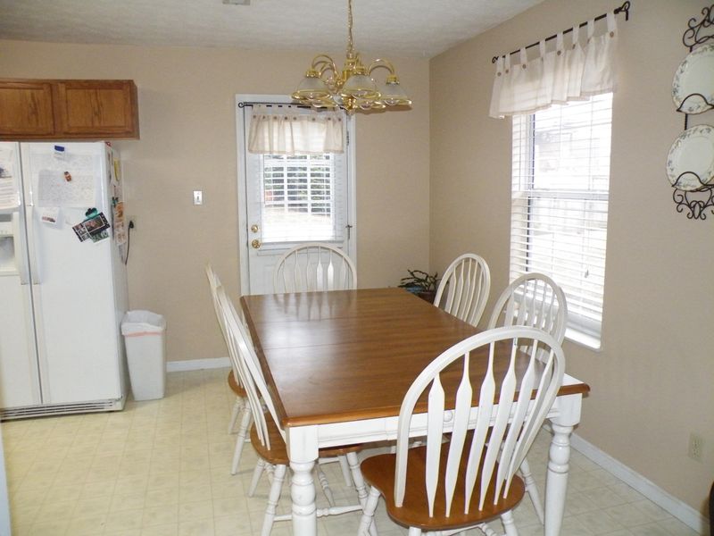 2507 Willow Bend Dr, Maryville, TN 37804