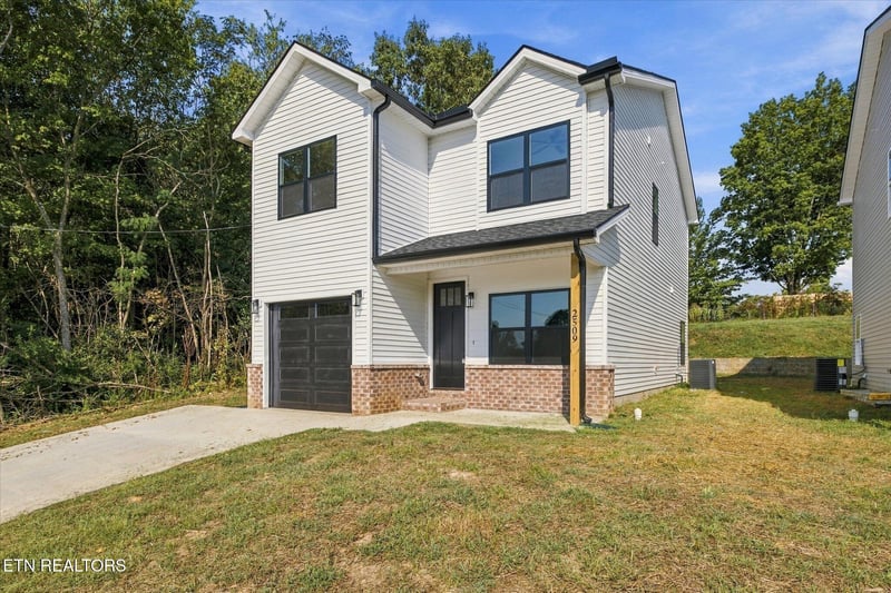 2509 Bernhurst Dr, Knoxville, TN 37918