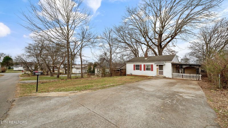 2509 Marshall St, Maryville, TN 37804
