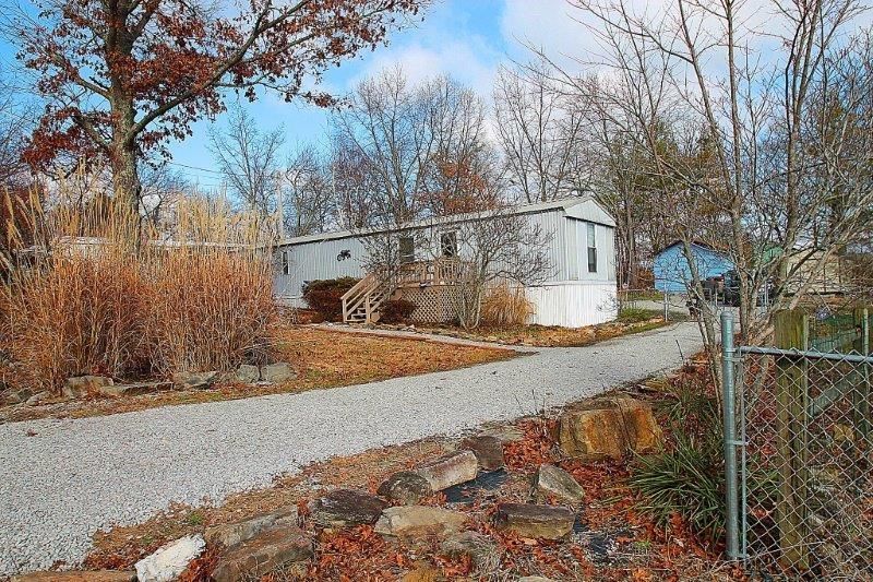 251 Cherry Branch Loop, Crossville, TN 38571