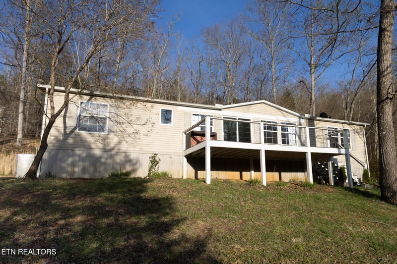 251 Last Lz Ln, Speedwell, TN 37870