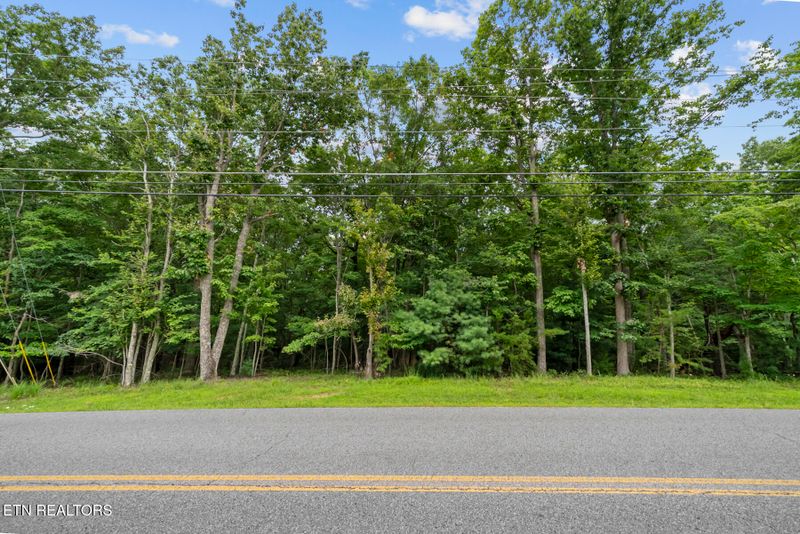 251 Rotherham Dr, Crossville, TN 38558