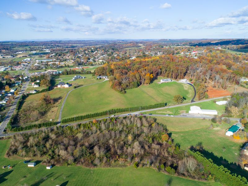 251 Starrett St, Sweetwater, TN 37874