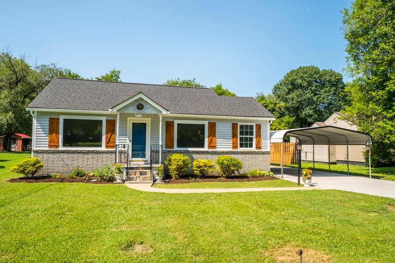 2510 Croydon Rd, Knoxville, TN 37921
