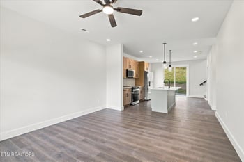2513 Bernhurst Dr, Knoxville, TN 37918