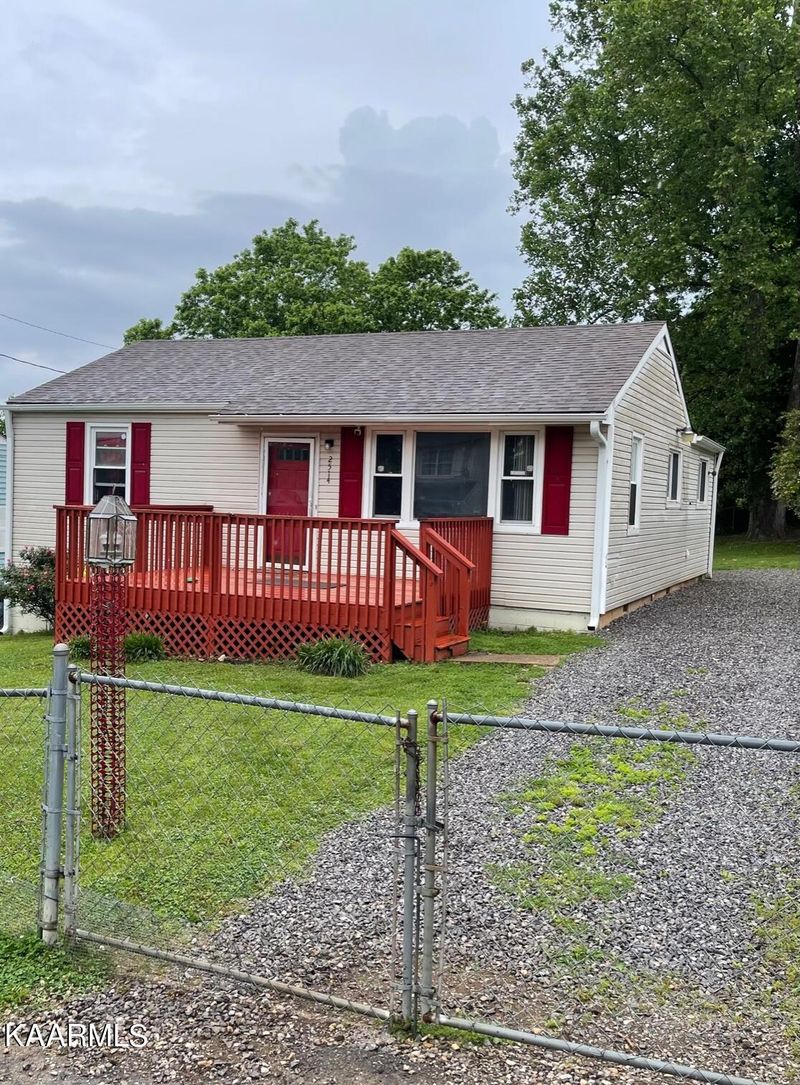 2514 Waverly St, Knoxville, TN 37921