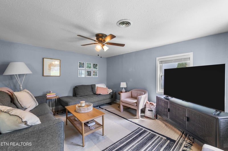 2515 Seymour Ave, Knoxville, TN 37917