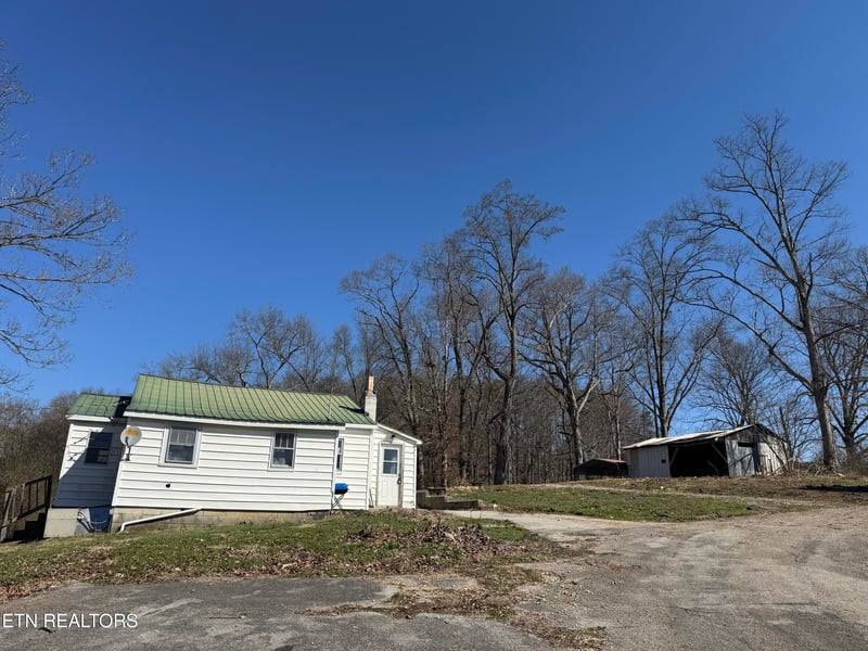 2516 Roseberry Rd, Mascot, TN 37806