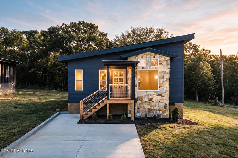 2517 Limestone Ct, Sevierville, TN 37876