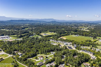 2517 Limestone Ct, Sevierville, TN 37876