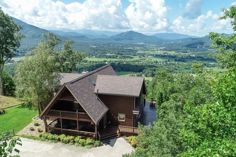 2517 Which A Way, Sevierville, TN 37862