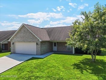 2518 Tyvola Ct, Maryville, TN 37801