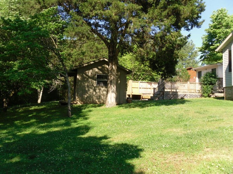 2519 Cindy St, Athens, TN 37303