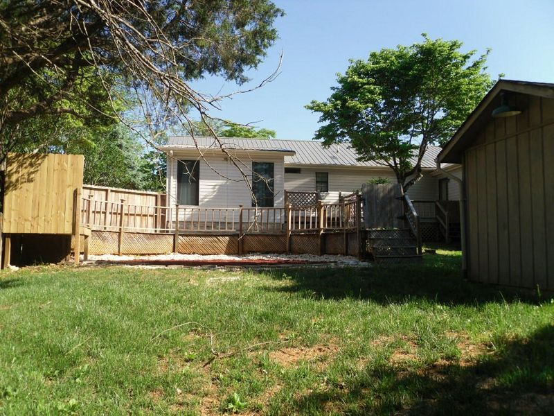 2519 Cindy St, Athens, TN 37303