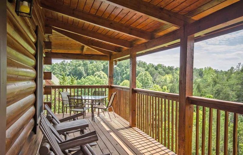 2519 Fleming Way, Sevierville, TN 37876