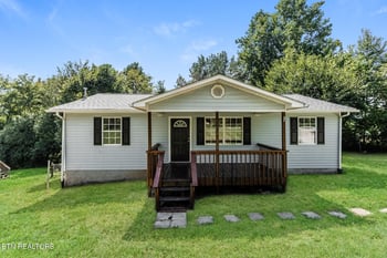252 Queener Ln, Caryville, TN 37714