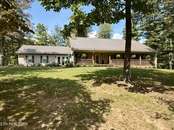 252 Running Deer Tr, Caryville, TN 37714