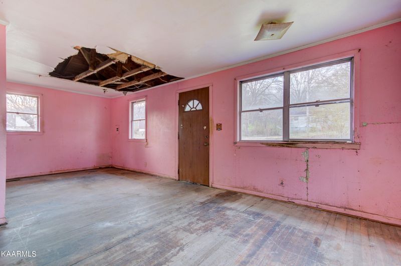 252 S Dillard Ave, Oak Ridge, TN 37830