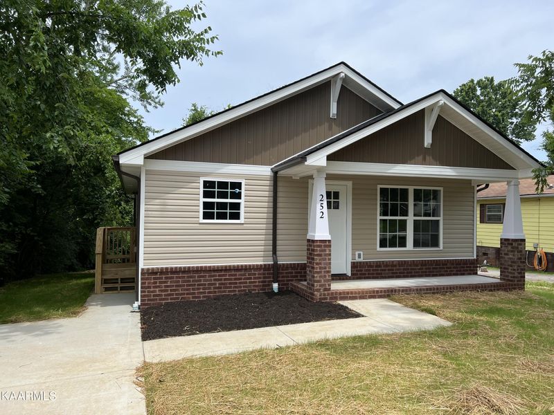 252 W Newton St, Alcoa, TN 37701