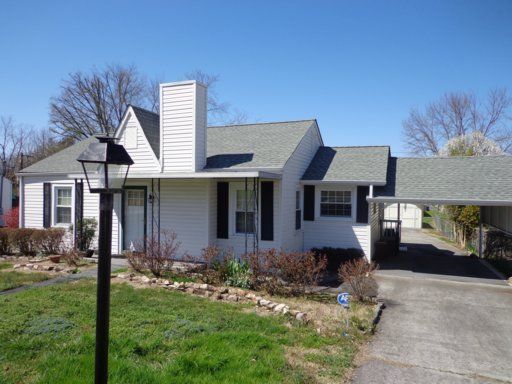 2521 E Clark, Maryville, TN 37804