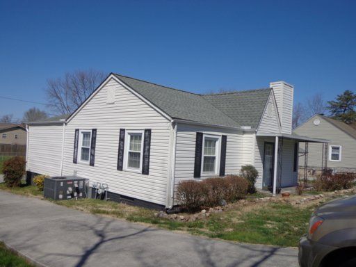 2521 E Clark, Maryville, TN 37804