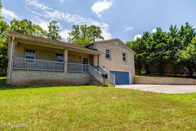2521 W Old Topside Rd, Louisville, TN 37777