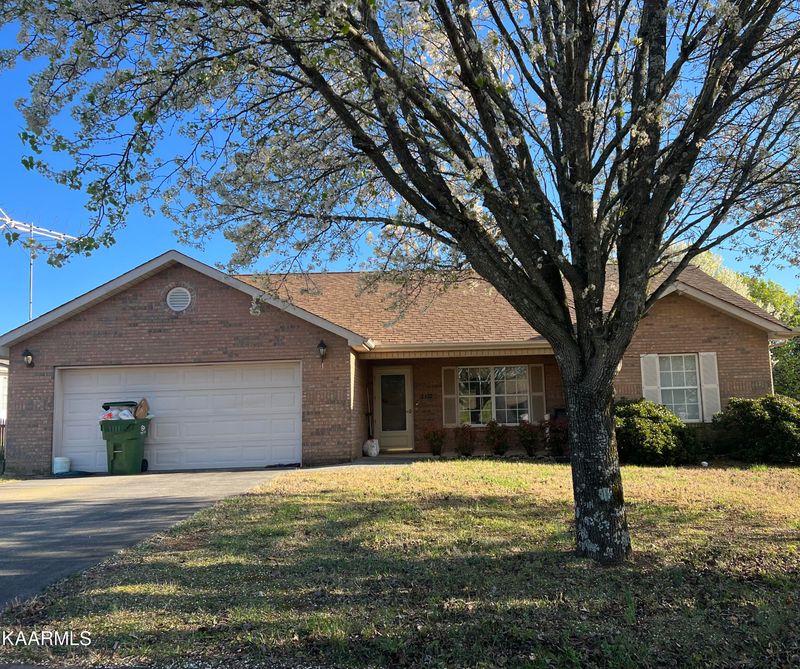 2522 Willow Bend Dr, Maryville, TN 37804