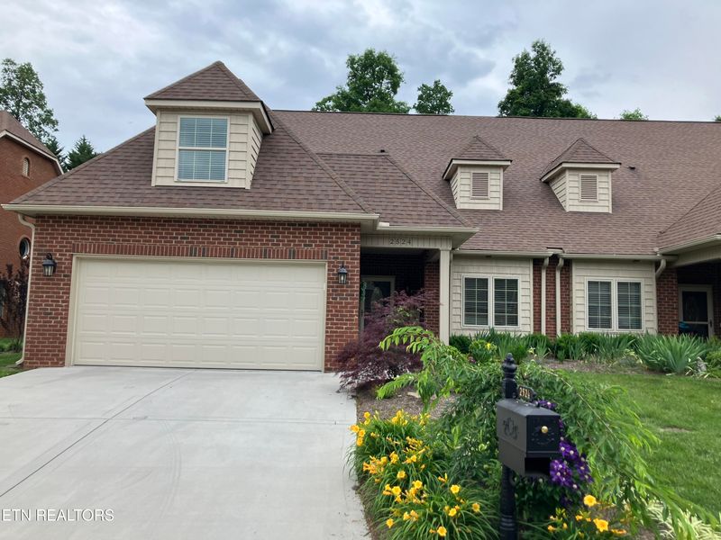 2524 Maple Branch Ln, Knoxville, TN 37912