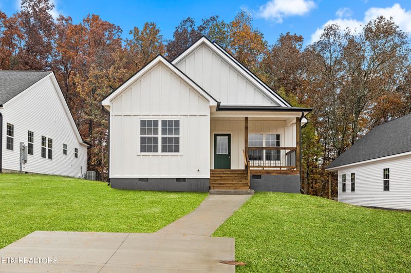 2526 Grotto Ln, Sevierville, TN 37876