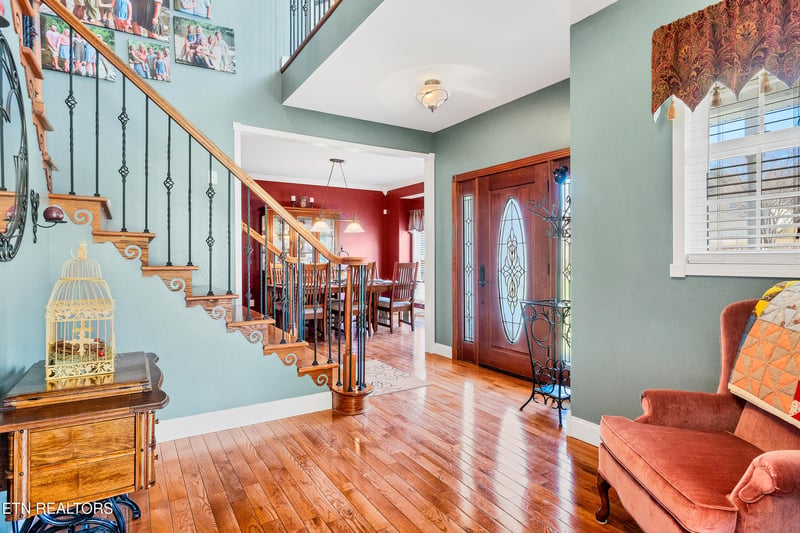 2526 Whisper Creek Dr, Friendsville, TN 37737