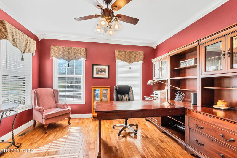 2526 Whisper Creek Dr, Friendsville, TN 37737