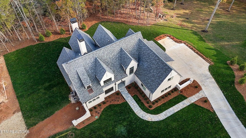 2526 Woodland Reserve Ln, Knoxville, TN 37919