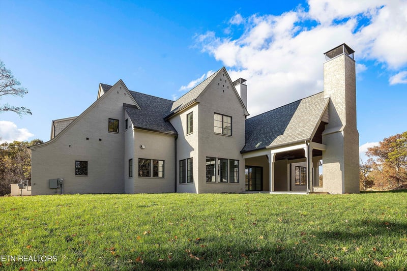 2526 Woodland Reserve Ln, Knoxville, TN 37919