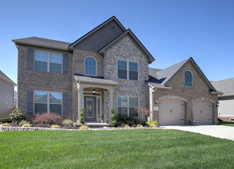 2527 Blackberry Ridge Blvd, Knoxville, TN 37932