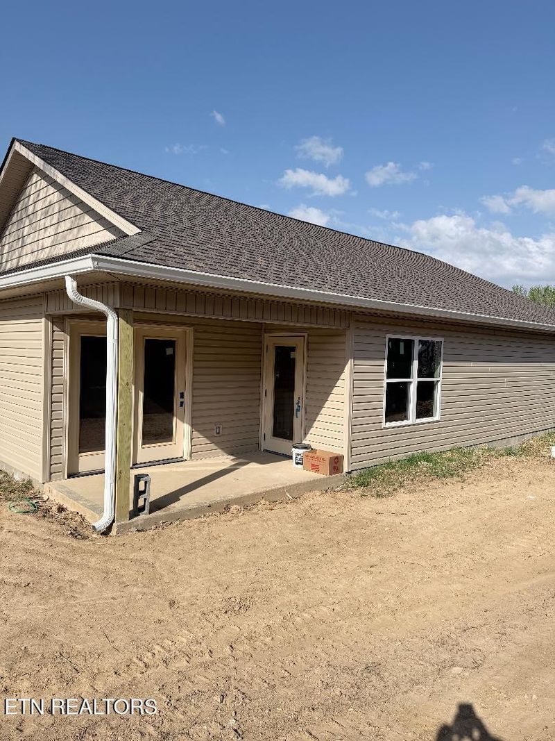 2528 E Clark Ave, Maryville, TN 37804