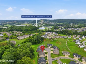 2528 Sugarberry Rd, Knoxville, TN 37932