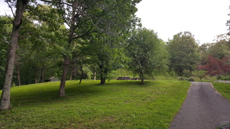 2529 Smithfield Rd, Tellico Plains, TN 37385