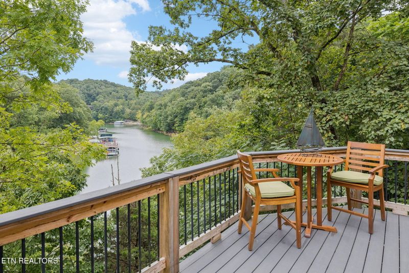 253 Broyles Dr, Caryville, TN 37714