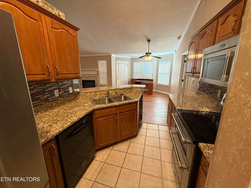 253 Fyke Dr, Athens, TN 37303