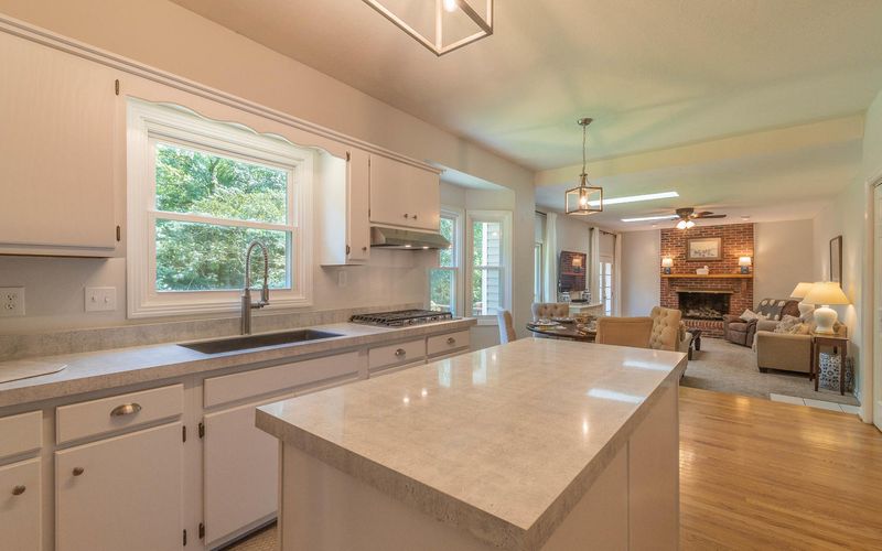 253 Gum Hollow Rd, Oak Ridge, TN 37830