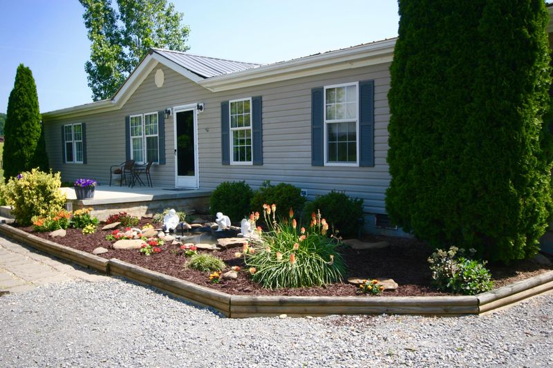 2530 Wade W Rd, Loudon, TN 37774