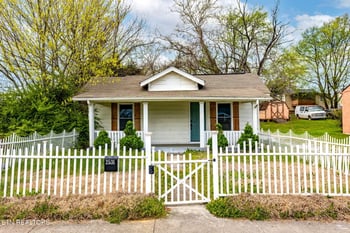 2531 E Glenwood Ave, Knoxville, TN 37917