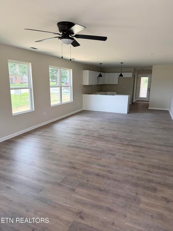 2532 E Clark Ave, Maryville, TN 37804