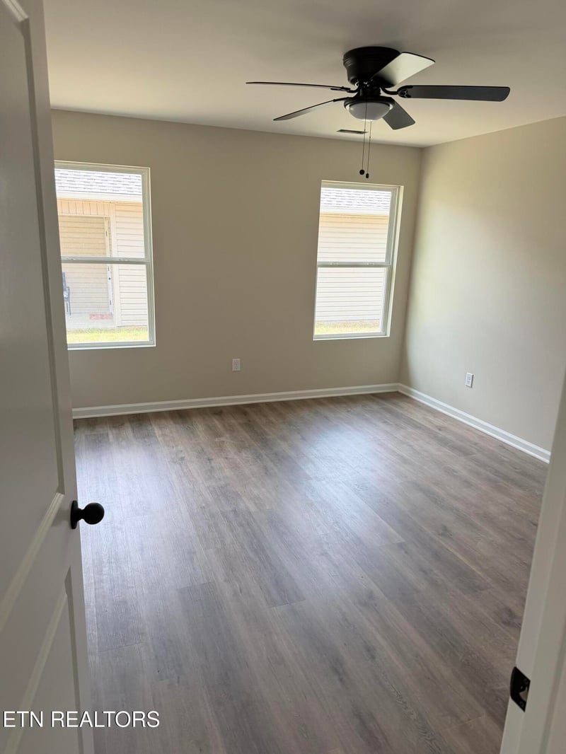 2532 E Clark Ave, Maryville, TN 37804